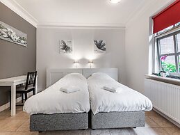 Beautiful Apartment in Sint Maartensbrug