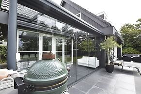 Bergen Mountain Villa, Garden & Sea