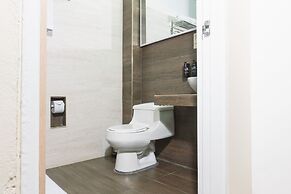 WAIRA SUITES HOTEL