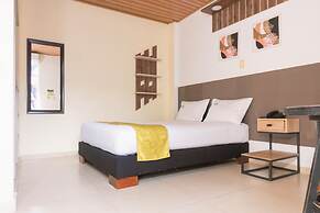 WAIRA SUITES HOTEL