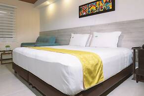 WAIRA SUITES HOTEL