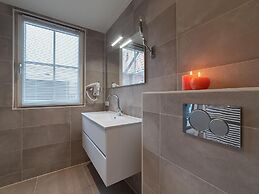 Holiday Home With Sauna and Outdoor Jacuzzi