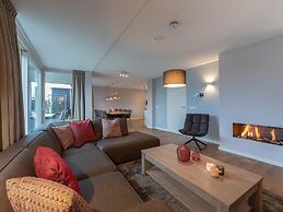 Holiday Home With Sauna and Outdoor Jacuzzi