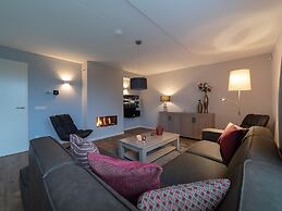 Holiday Home With Sauna and Outdoor Jacuzzi