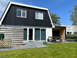 Cozy Vacation Home With a hot tub