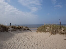 Cozy Vacation Home With a hot tub