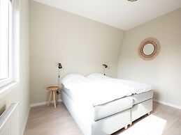 Cozy Vacation Home With a hot tub