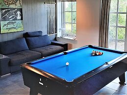 Spacious Group Getaway in Heiloo