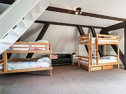 Spacious Group Getaway in Heiloo