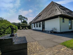 Spacious Group Getaway in Heiloo