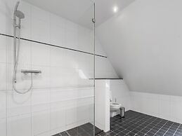 Spacious Group Getaway in Heiloo