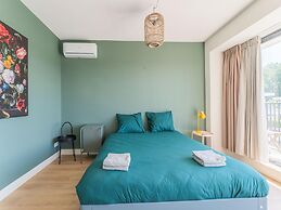 Spacious Villa Near Amsterdam