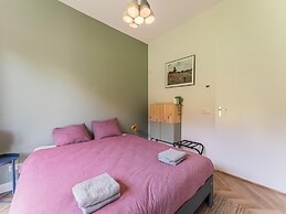 Spacious Villa Near Amsterdam