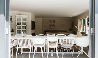 Luxurious 16-person Villa With Swimming Pool Sauna Outdoor Kitchen Wit