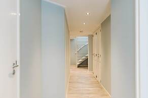 Luxurious 16-person Villa With Swimming Pool Sauna Outdoor Kitchen Wit