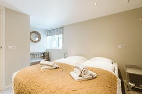 Luxurious 16-person Villa With Swimming Pool Sauna Outdoor Kitchen Wit