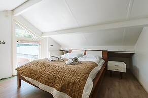 Luxurious 16-person Villa With Swimming Pool Sauna Outdoor Kitchen Wit