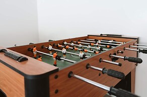 Luxurious 16-person Villa With Swimming Pool Sauna Outdoor Kitchen Wit