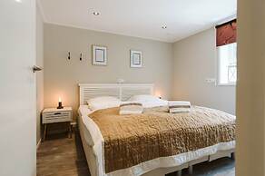 Luxurious 16-person Villa With Swimming Pool Sauna Outdoor Kitchen Wit