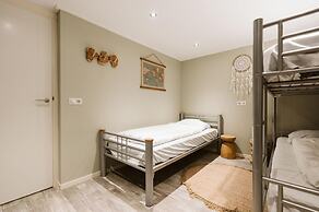 Luxurious 16-person Villa With Swimming Pool Sauna Outdoor Kitchen Wit