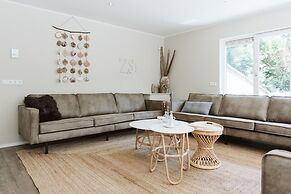 Luxurious 16-person Villa With Swimming Pool Sauna Outdoor Kitchen Wit