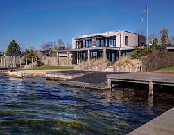 Beautiful Apartment With Balcony