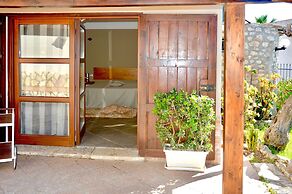 Belvilla by OYO Villa Nicole 5