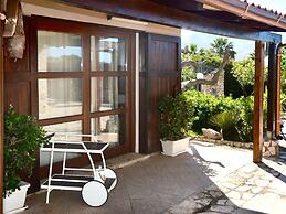 Belvilla by OYO Villa Nicole 5