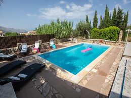 Belvilla by OYO Villa Nicole 5