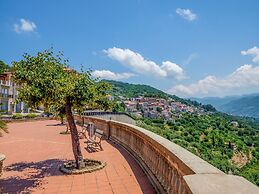 Belvilla by Oyo Il Ficarra