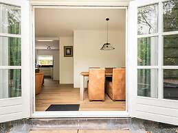 Charming Holiday Home in Poortugaal With Garden
