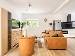 Charming Holiday Home in Poortugaal With Garden