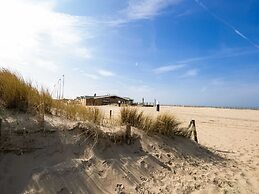Flat With sea View and Parking