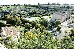 Belvilla by OYO Acanto Bilocale