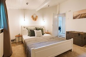 Attractive Bungalow in Ouddorp With Garden