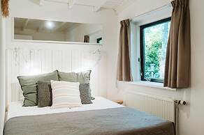 Attractive Bungalow in Ouddorp With Garden