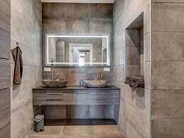 Holiday Home With Bubble Bath