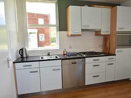 Pleasant Vacation Home With Shared Pool