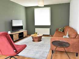 Pleasant Vacation Home With Shared Pool