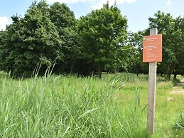 Pleasant Vacation Home With Shared Pool