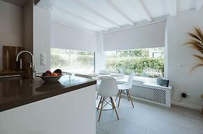 Attractively Furnished Bungalow is Located 1.5 km From the Ouddorp Bea