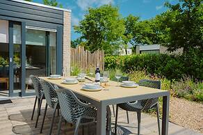 Attractively Furnished Bungalow is Located 1.5 km From the Ouddorp Bea