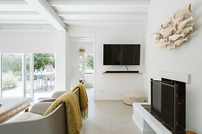 Attractively Furnished Bungalow is Located 1.5 km From the Ouddorp Bea