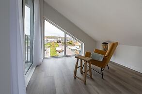 Beautiful Penthouse With Balcony