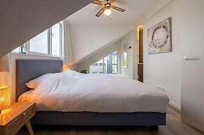 Beautiful Penthouse With Balcony