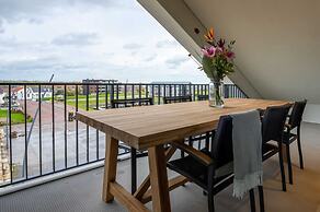 Beautiful Penthouse With Balcony