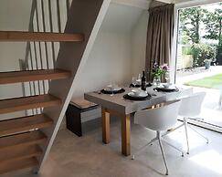 Stylish Holiday Home by the sea