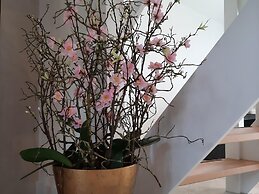 Stylish Holiday Home by the sea