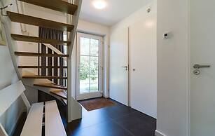 Luxurious 6-person Holiday Villa With a Forest Garden of 4000 m2