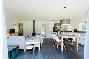 Luxurious 6-person Holiday Villa With a Forest Garden of 4000 m2